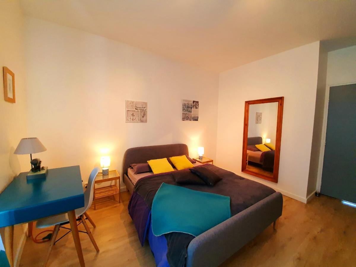 Studio Tout Confort Avec Vue Cathedrale A St Patern Vannes-Centre Apartment Exterior foto