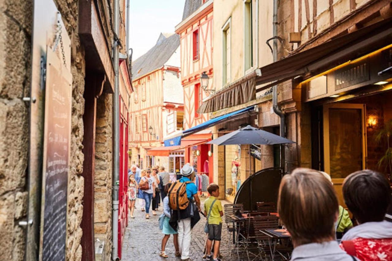 Studio Tout Confort Avec Vue Cathedrale A St Patern Vannes-Centre Apartment Exterior foto